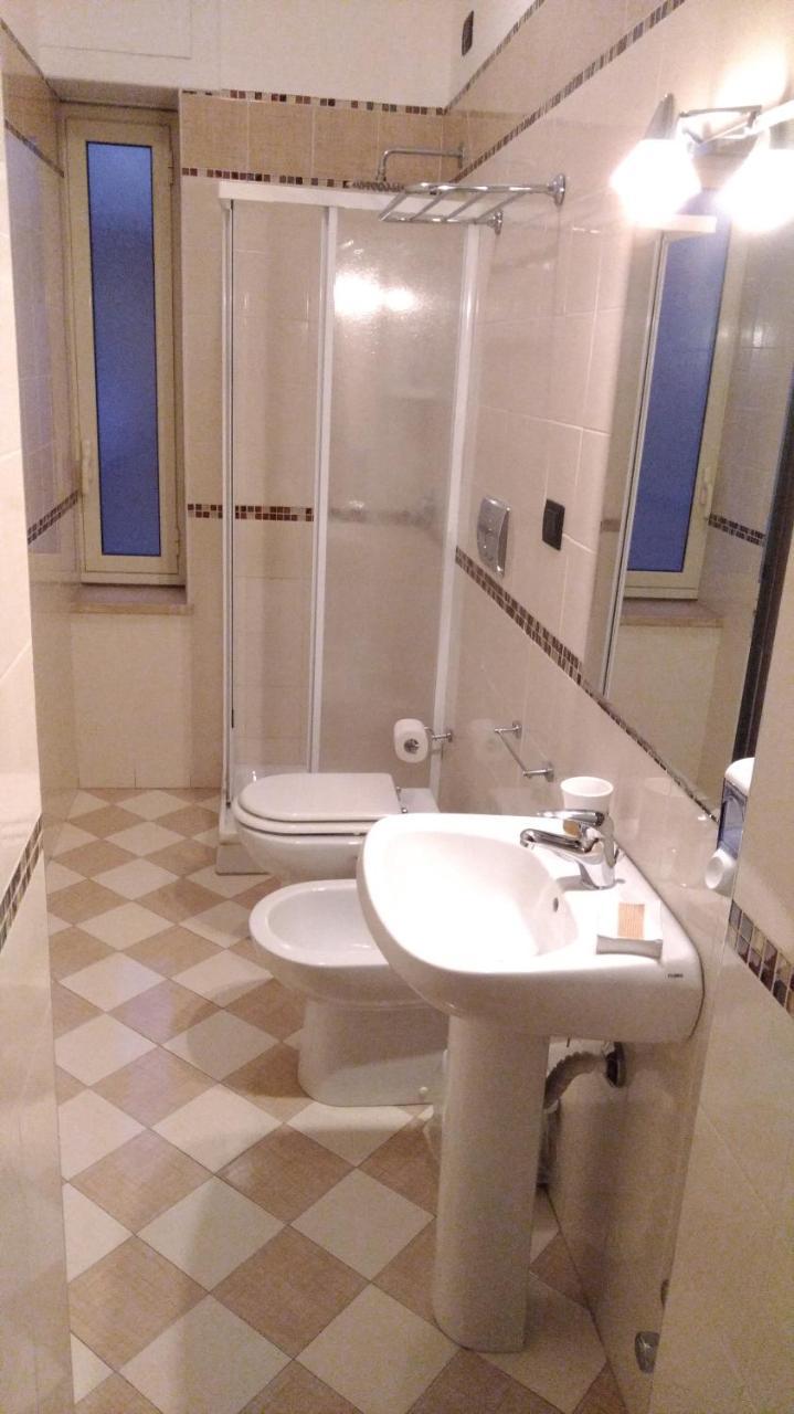 Archia 3*
