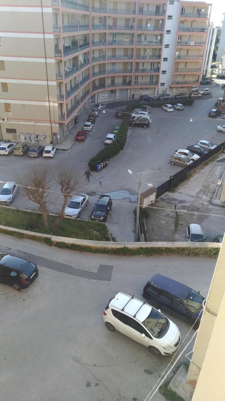 Archia 3*